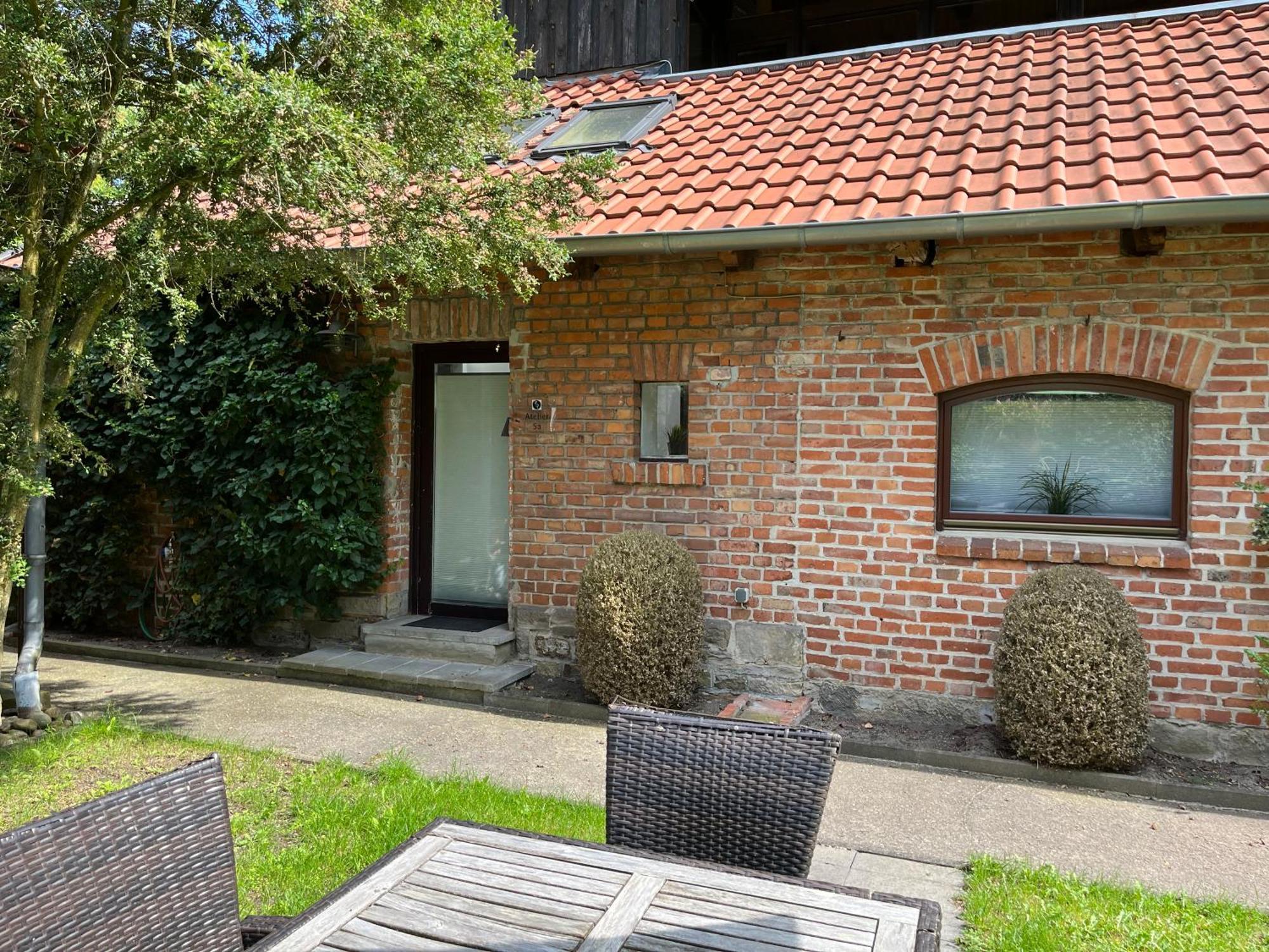 Engels Hof Wolfsburg Ngoại thất bức ảnh