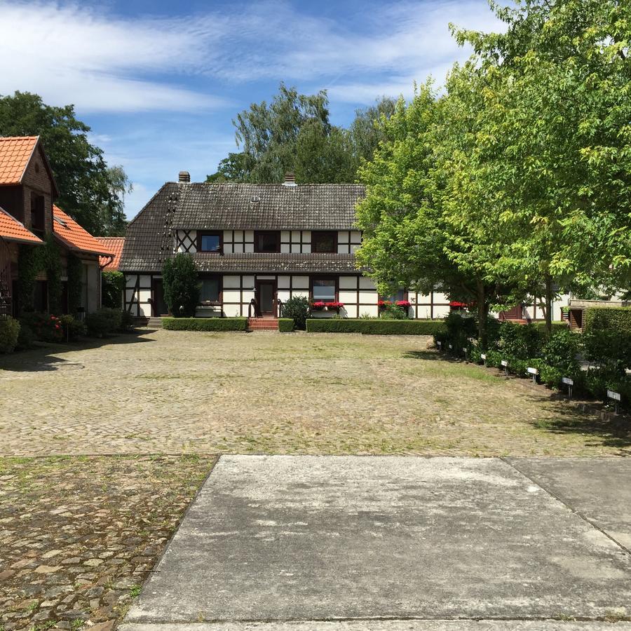 Engels Hof Wolfsburg Ngoại thất bức ảnh