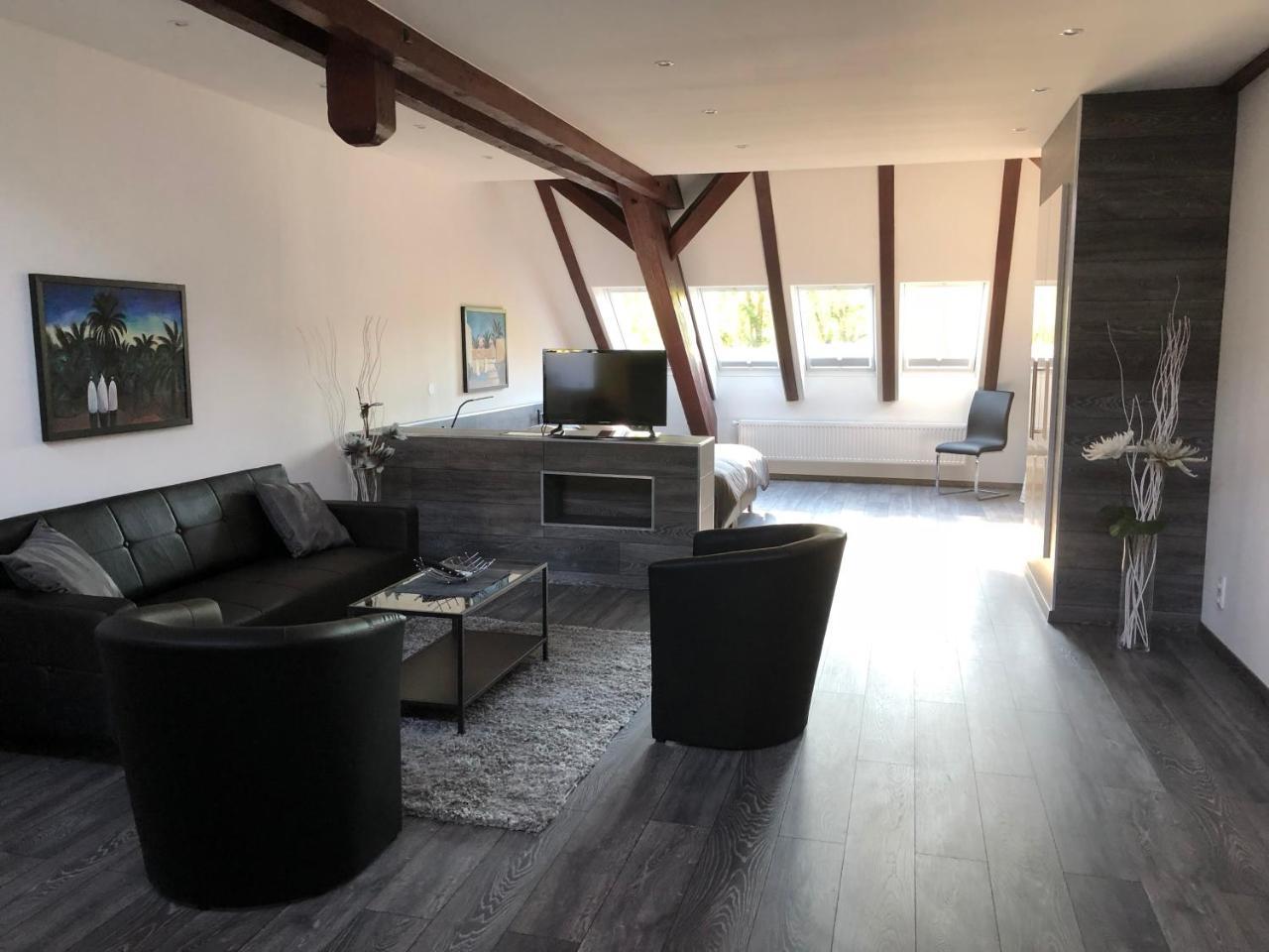 Engels Hof Wolfsburg Ngoại thất bức ảnh